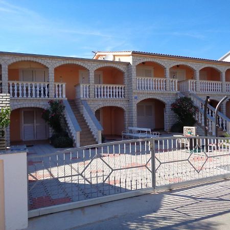 Apartman Kristo Vir Εξωτερικό φωτογραφία