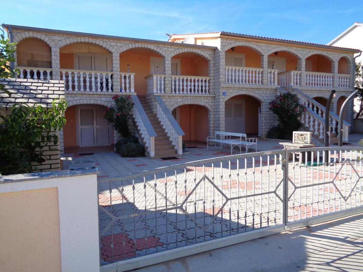 Apartman Kristo Vir Εξωτερικό φωτογραφία